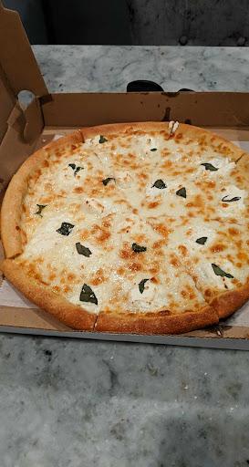 Mama Mia Pizzeria